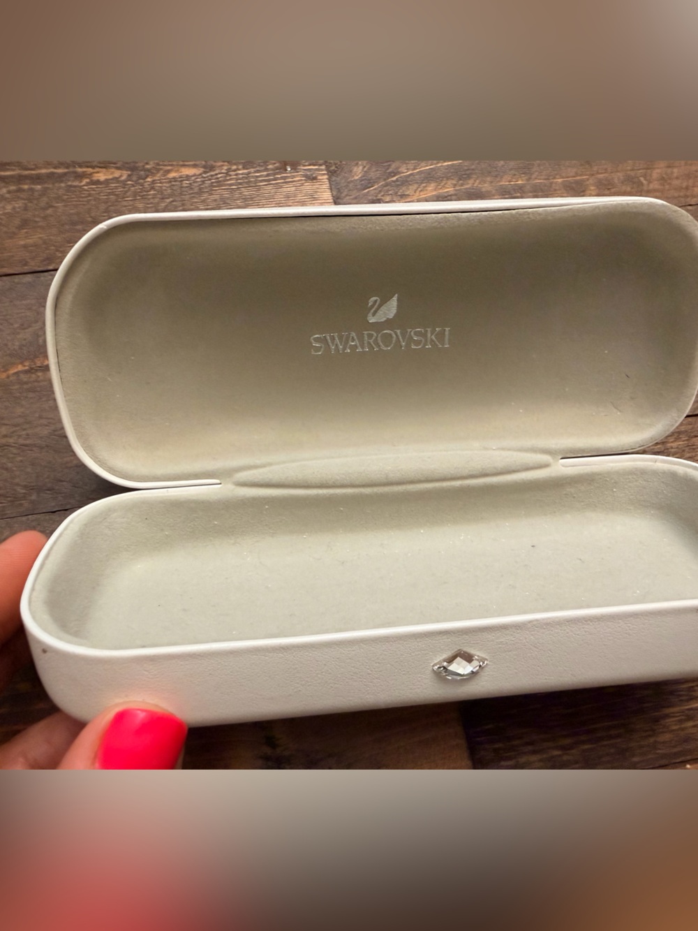 GUC Genuine Swarovski White Eyewear glasses sunglasses Hard Case SeeDescription - Picture 3 of 8